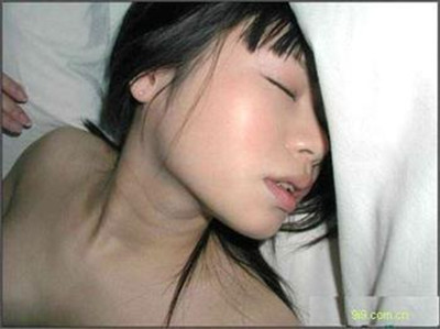 排卵期欲望变强：和别人的妻子睡觉的(2)(点击浏览下一张趣图)
