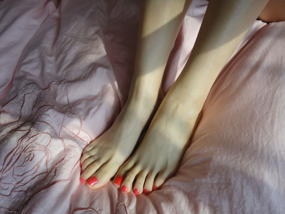 女生对恋足怎么看 求一个恋足舔脚的网站图片欣赏(10)(点击浏览下一张趣图)