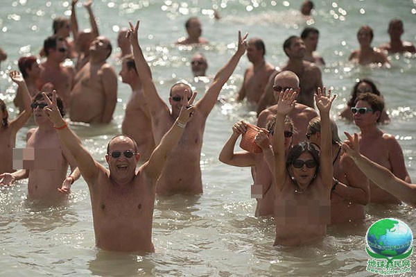 最开放的男女集体裸泳 最开放的天体度假村 天体浴场自然之美18体(8)(点击浏览下一张趣图)