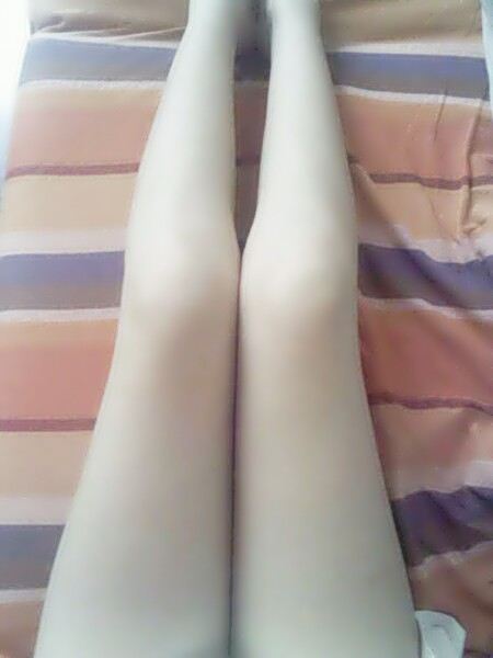 露大腿的女星大腿美白图片 白大腿根部图片(3)(点击浏览下一张趣图)