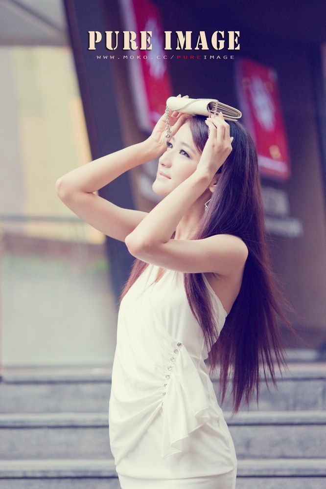 新一季北京街拍美女 街拍美女如云视频(6)(点击浏览下一张趣图)