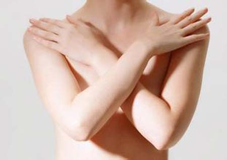 乳房自我检查分三个步骤(点击浏览下一张趣图)
