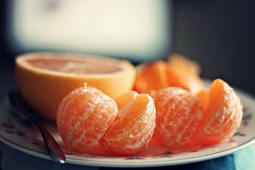 橘子不能多吃，食用橘子该注意事项(点击浏览下一张趣图)