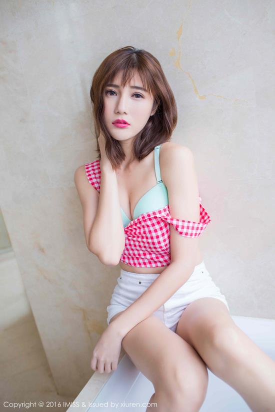 内衣模特图片中国的美女图片 台模lina私拍运动写真诱惑(点击浏览下一张趣图)