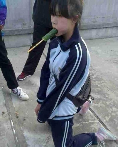 毛庄中学被罚女生图片:中学女生厕拍图片(7)(点击浏览下一张趣图)