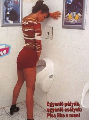 女生站着尿裤子图片:女生站着小便什么感觉(5)(点击浏览下一张趣图)