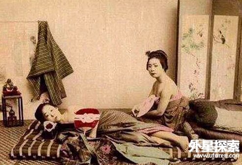 日本对待女人的酷刑:女性酷刑照片(点击浏览下一张趣图)
