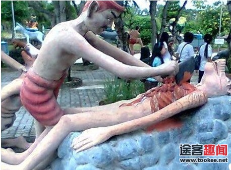 日本对待女人的酷刑:女性酷刑照片(3)(点击浏览下一张趣图)