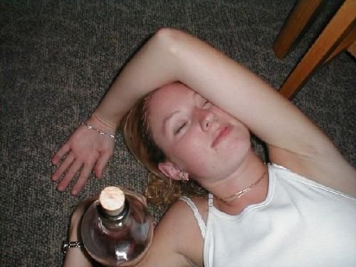 女孩喝醉酒的下场视频图片女人喝醉酒被亵视频(点击浏览下一张趣图)