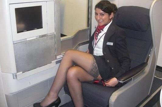 空姐体检要求裸检吗空姐无遮挡图片和空姐同居的日子(2)(点击浏览下一张趣图)