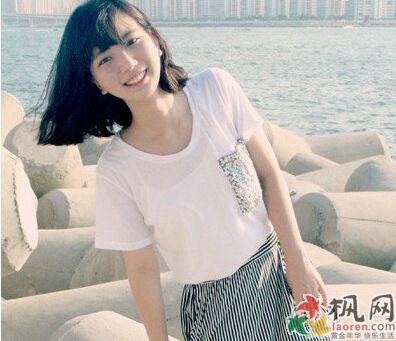 日本女生校服透明视频：透明校服女生图片(3)(点击浏览下一张趣图)