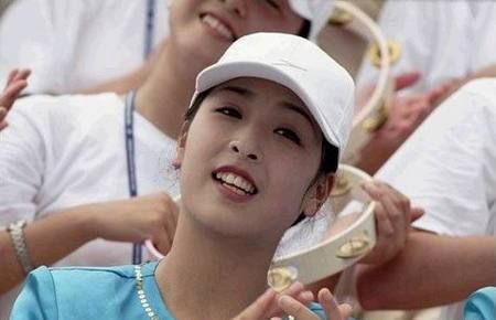 朝鲜美女女兵妇科体检图片：朝鲜女兵退伍无人敢娶(4)(点击浏览下一张趣图)