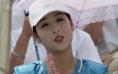 朝鲜美女女兵妇科体检图片：朝鲜女兵退伍无人敢娶(7)(点击浏览下一张趣图)