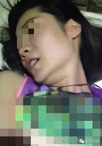 河南女老板不雅视频图：2008艳照门女主角(2)(点击浏览下一张趣图)