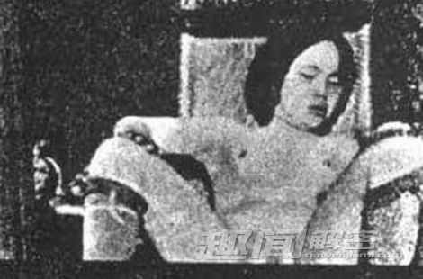 日本酷刑女性过程图片：15个可怕女性刑具图片(4)(点击浏览下一张趣图)
