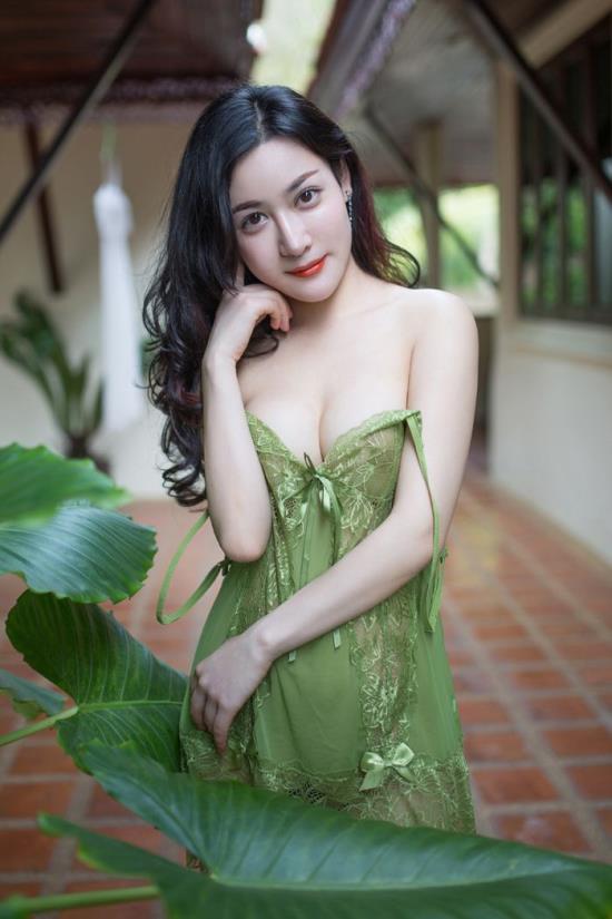 越南全裸阴部人体艺术：美艳少妇裸体交配图片(点击浏览下一张趣图)