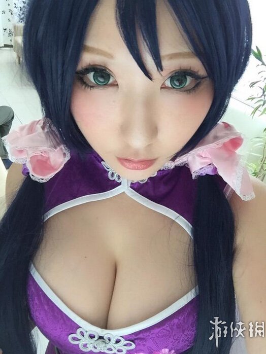 美少女coser林离暖：美少女coser黑暗照，19岁美少女coser(4)(点击浏览下一张趣图)