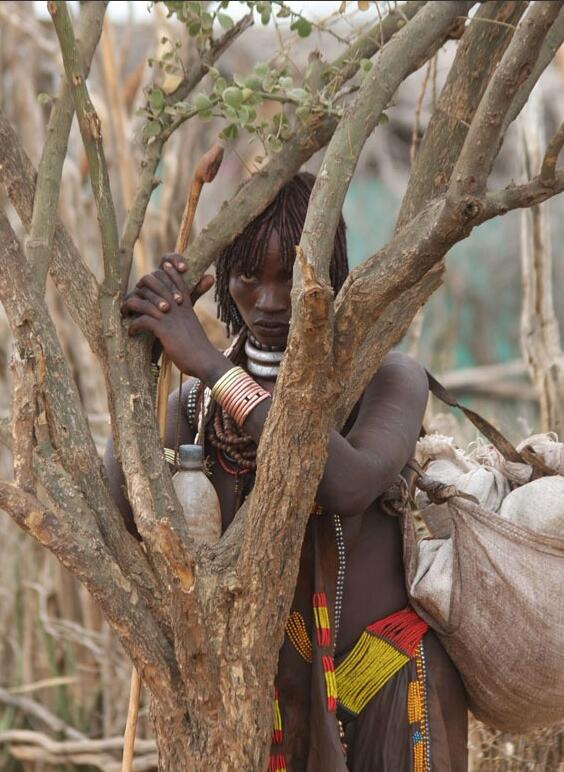 食人部落吃女人照片：走进非洲吃女人纪录(3)(点击浏览下一张趣图)