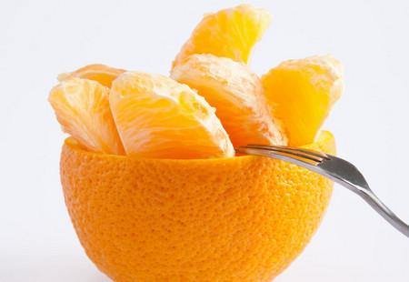 橘子与牛奶同吃对健康不利(点击浏览下一张趣图)