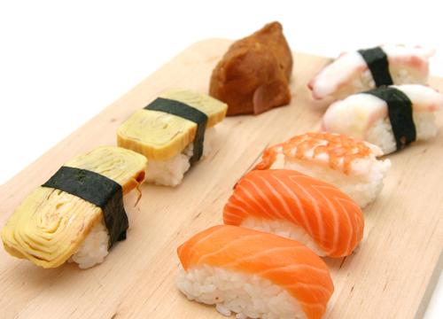 如何正确吃寿司 吃寿司注意4点(点击浏览下一张趣图)