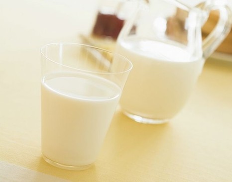 喝牛奶要注意 10种错误喝法如同服毒(4)(点击浏览下一张趣图)