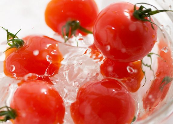 健康饮食 西红柿拌白糖危害大揭秘(4)(点击浏览下一张趣图)