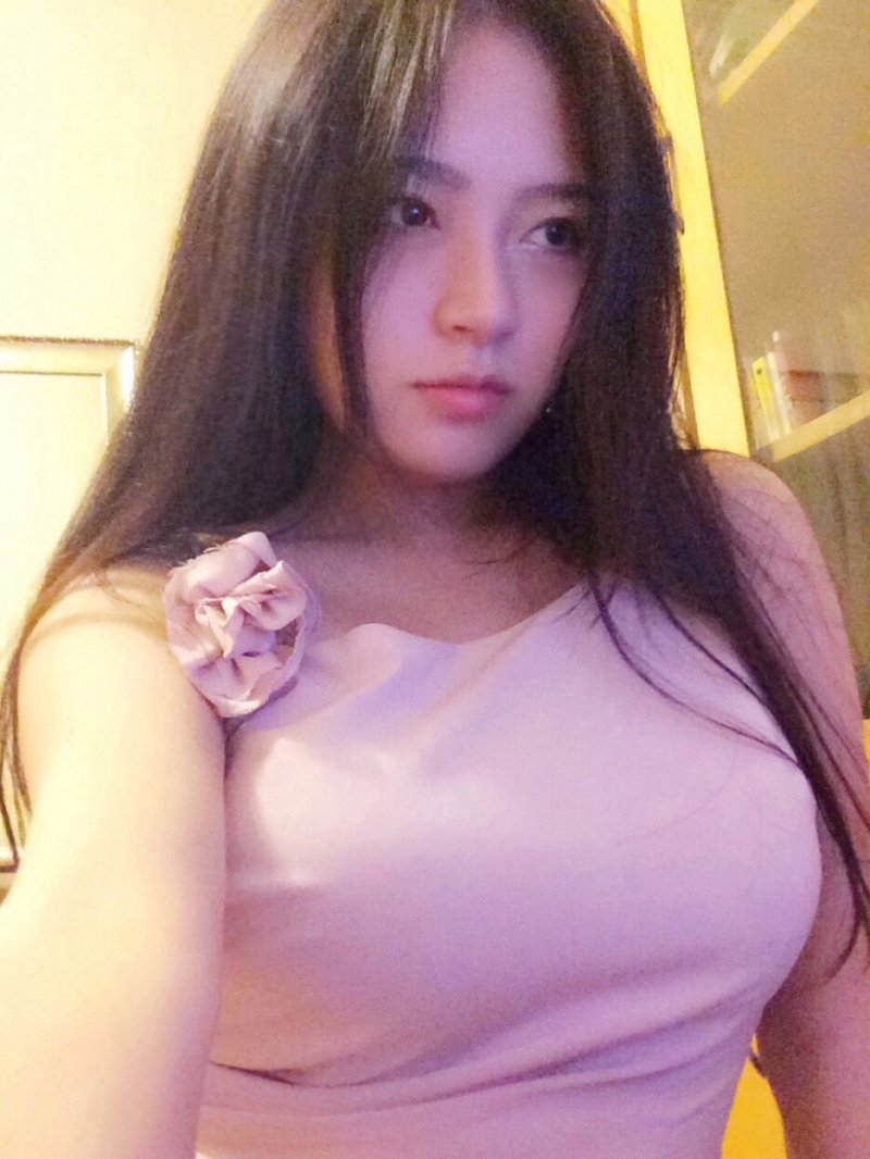 网红胸大衬衫：大胸女穿的衬衫 韩国大胸美女衬衫(点击浏览下一张趣图)