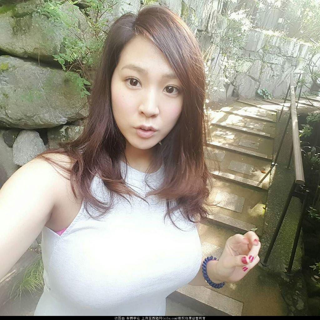 李毅吧微信聊天木耳图 微信粉木耳漂流瓶：微信女人发木耳图片(2)(点击浏览下一张趣图)