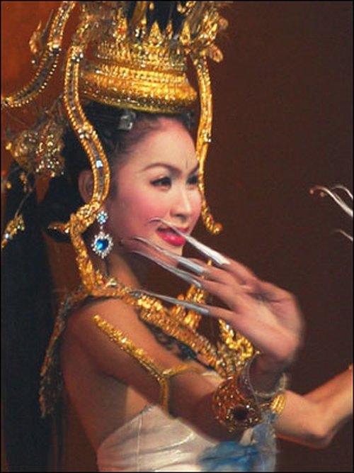 泰国少女大度裸体艺术：泰国裸体艺术、泰国人体模特(4)(点击浏览下一张趣图)