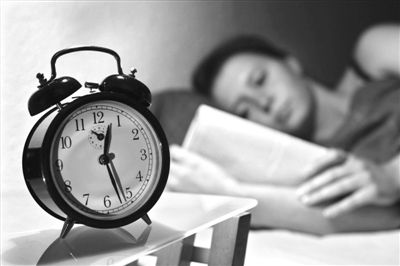 治疗失眠的简单方法：失眠怎么办如何快速睡(2)(点击浏览下一张趣图)