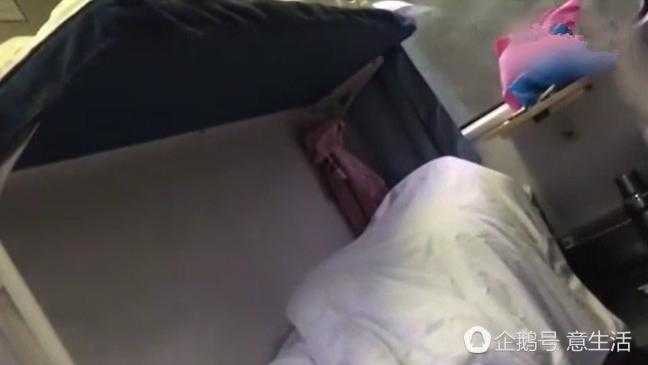 实拍男女列车上车震：最新情侣早上野战视频(3)(点击浏览下一张趣图)