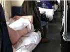 火车上裸睡的姑娘