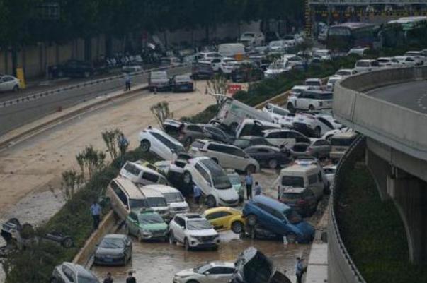 郑州又确认26人不幸遇难 暴雨后注意事项