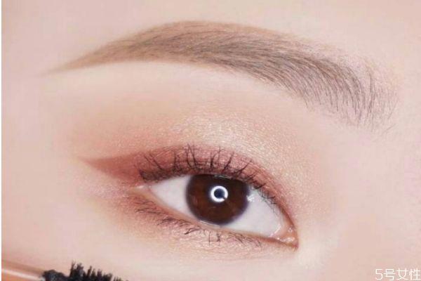 单眼皮怎么化眼妆 单眼皮日常眼妆画法