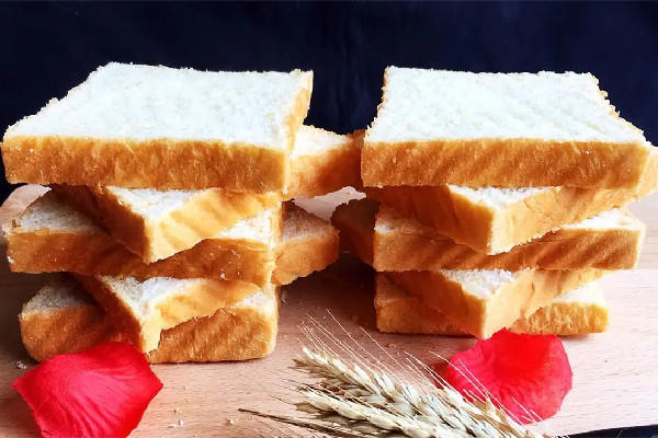 吐司面包的热量高吗 吐司面包适合减肥吗