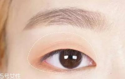 单眼皮眼妆的画法步骤图片 最流行的单眼皮眼妆画法