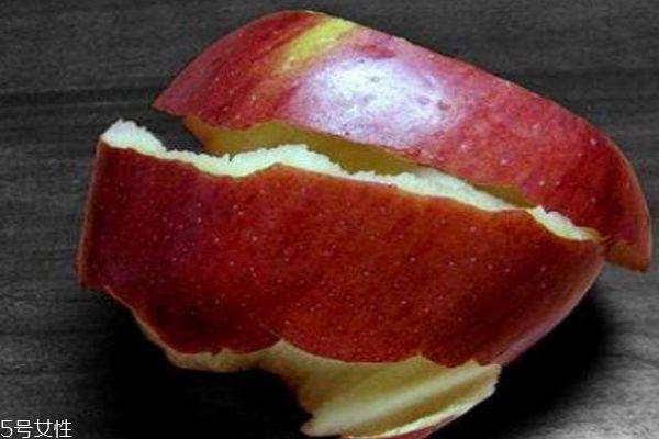 苹果皮有什么营养价值呢 吃苹果皮有什么用呢