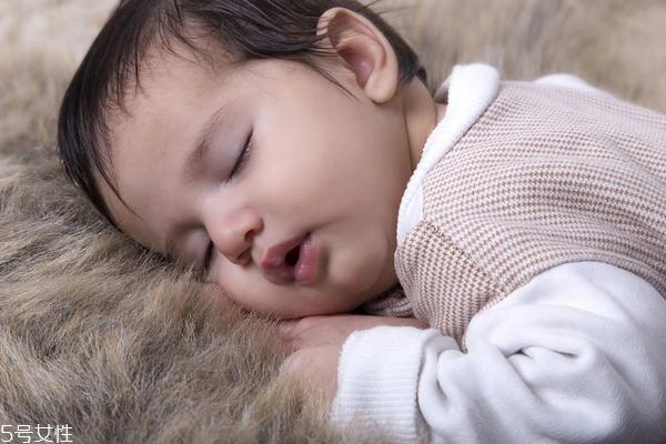 新生儿睡衣怎么选 宝宝睡衣注意6个要点