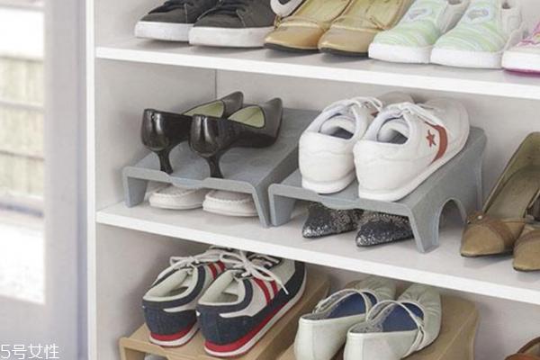 鞋子怎么收纳省空间 5种简单实用鞋子收纳方法