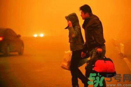沙尘暴逼近北京到哪里了？遇到沙尘暴怎么办？