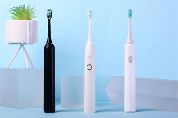 欧乐b电动牙刷要充电多久 欧乐b电动牙刷要一直放底座上吗