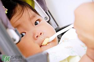 1岁宝宝的发育指标 1岁宝宝的发育标准