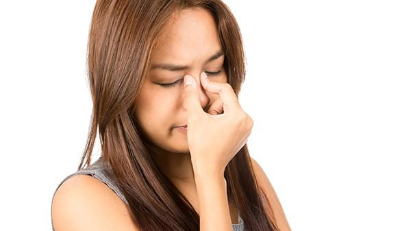 慢性泪腺炎的常见症状