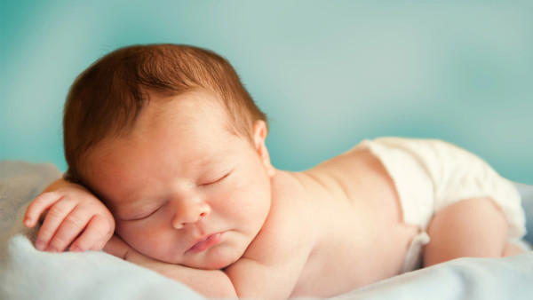 婴儿呛奶如何紧急急救？4项措施解救呛奶宝宝