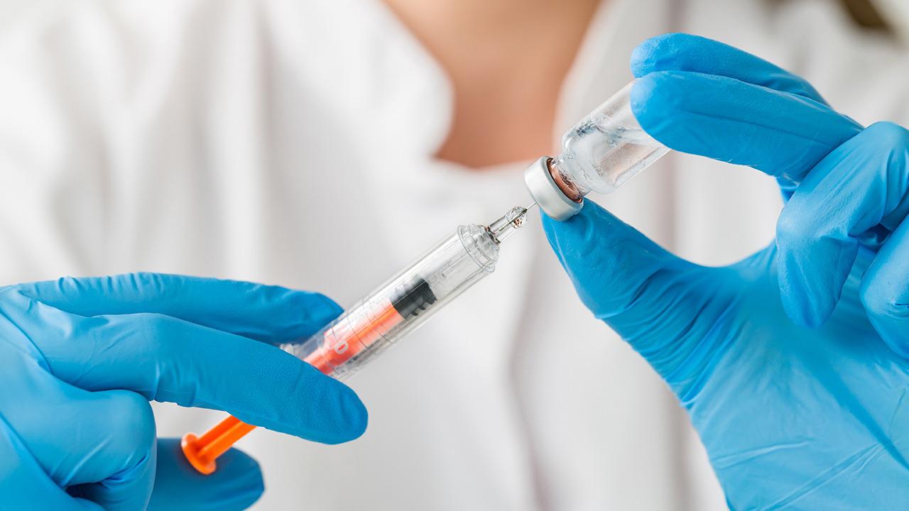来月经可以接种新冠疫苗吗？新冠疫苗接种禁忌症有哪些？