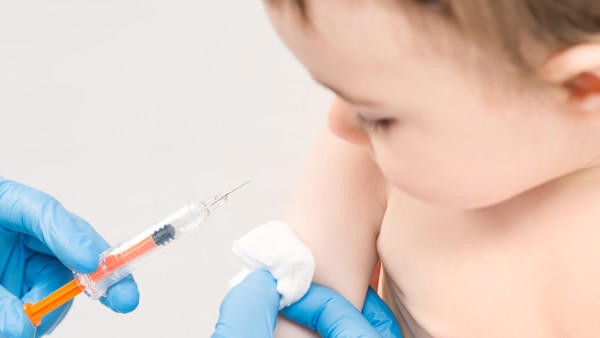 5种疫苗新生儿必须打 婴儿接种疫苗后的注意事项