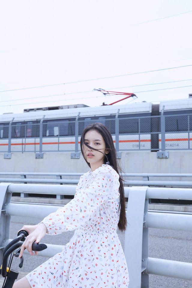 周也个人资料是哪里人 单车少女演技颜值在线