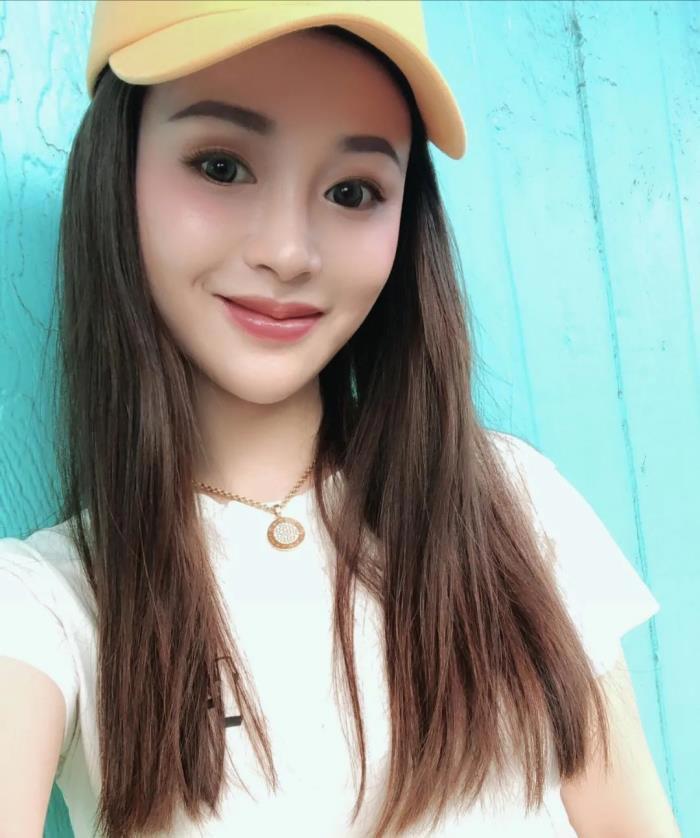 吴秀波现在的老婆到底是谁 何震亚为什么没离婚