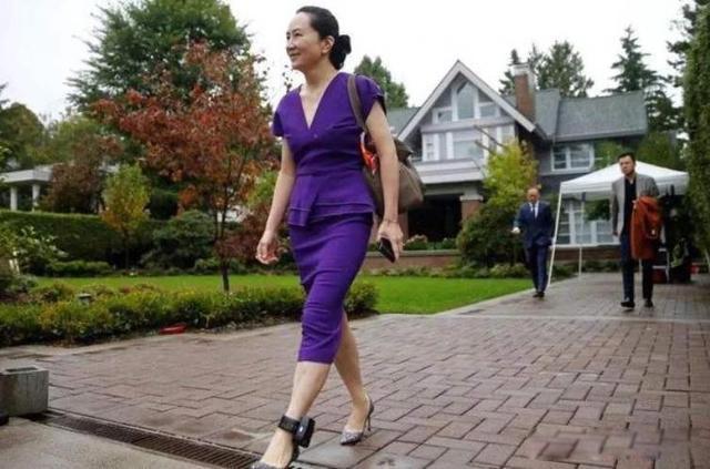 孟晚舟为什么不姓任 任正非的两个女怎么都不姓任
