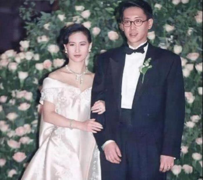 陈百强与何超琼的恋情故事 俩人发生过关系吗